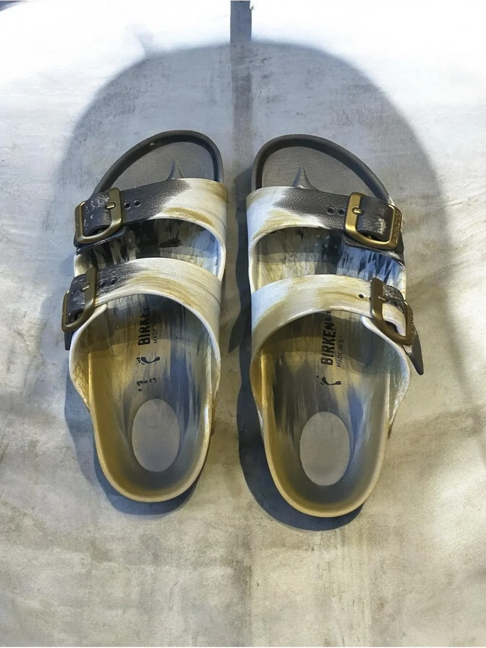 Birkenstock Arizona EVA Kids Size 31 EU Two-Strap Slide Sandal in Metallic Gold